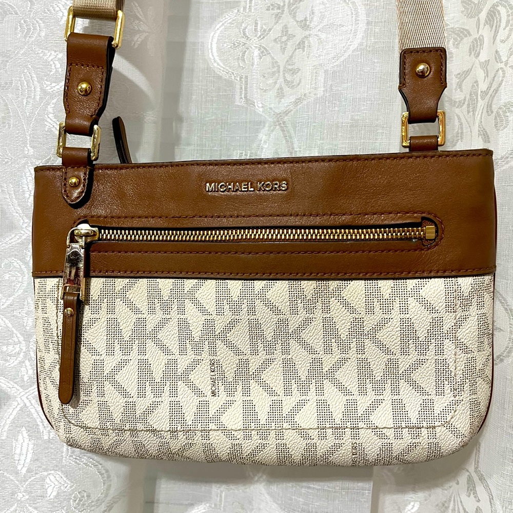 Michael Kors Crossbody bag